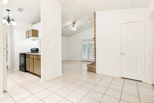 14442 WOODS HOLE DR, San Antonio, TX 78233