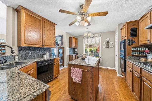 6488 BELMONT CV, Bartlett, TN 38135