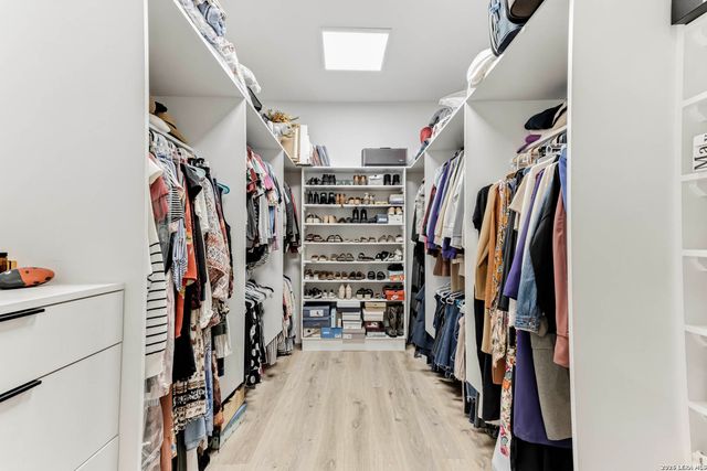 120 W Hosack St, Boerne, TX 78006