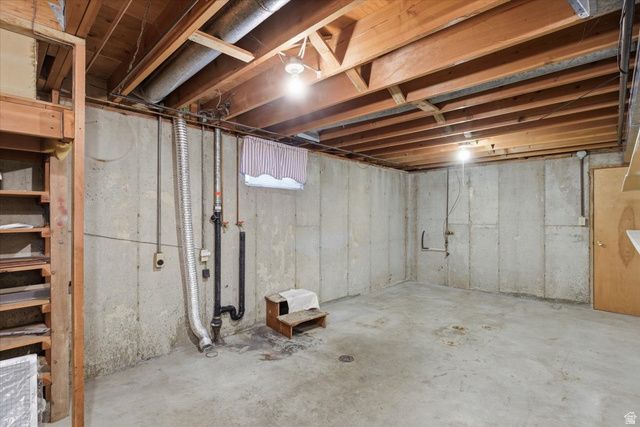 391 W 5100 S, Washington Terrace, UT 84405