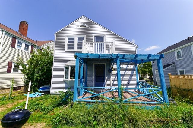 25-27 Lawn Ave 2, Quincy, MA 02169