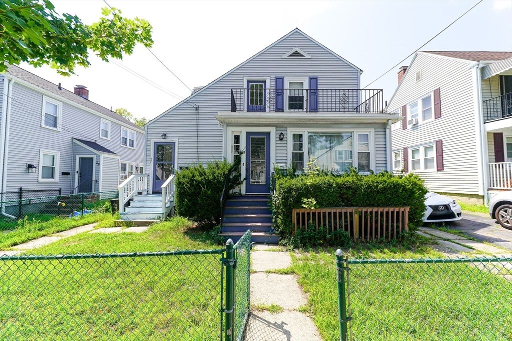 25-27 Lawn Ave 2, Quincy, MA 02169