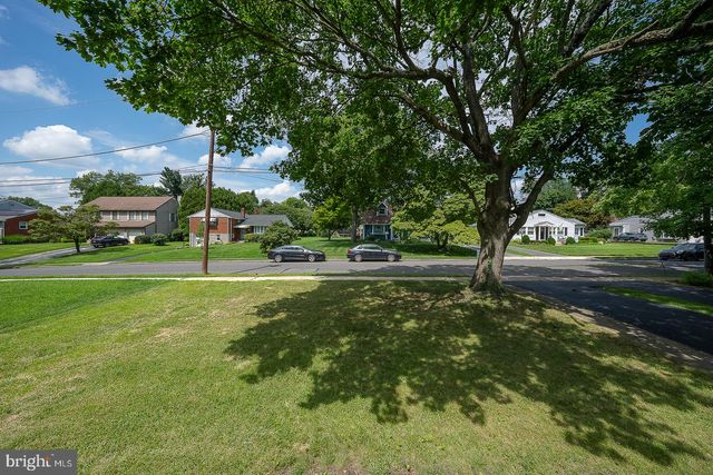 324 VALLEY VIEW RD, Springfield, PA 19064