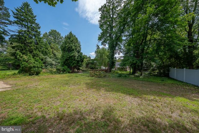 324 VALLEY VIEW RD, Springfield, PA 19064