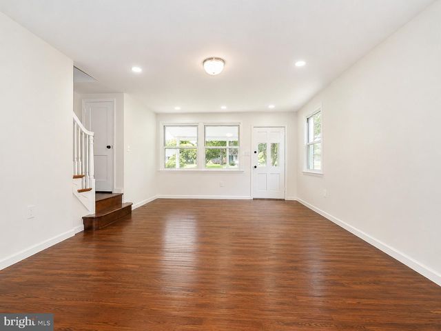 324 VALLEY VIEW RD, Springfield, PA 19064