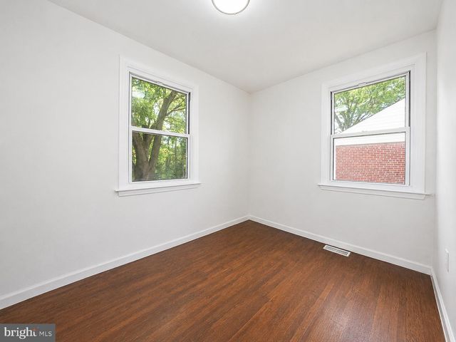 324 VALLEY VIEW RD, Springfield, PA 19064