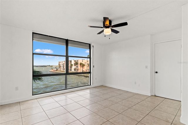 7700 SUN ISLAND DRIVE S 203, South Pasadena, FL 33707