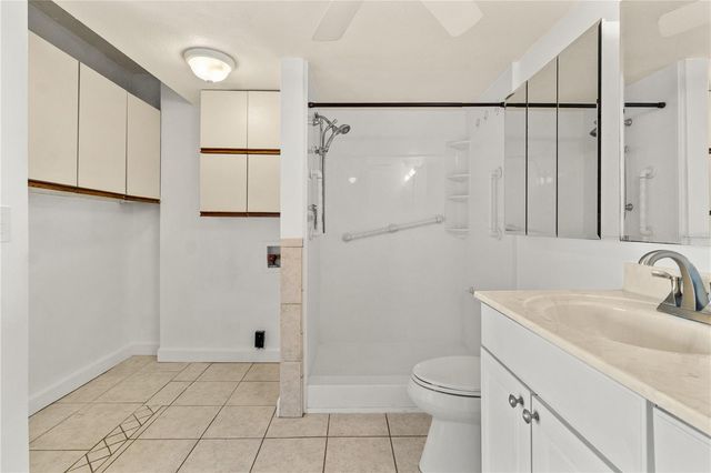 7700 SUN ISLAND DRIVE S 203, South Pasadena, FL 33707