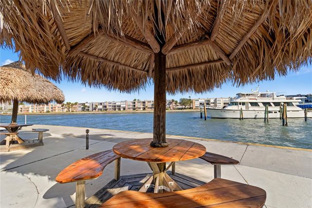 7700 SUN ISLAND DRIVE S 203, South Pasadena, FL 33707