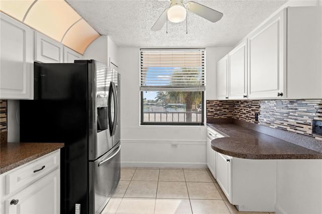 7700 SUN ISLAND DRIVE S 203, South Pasadena, FL 33707