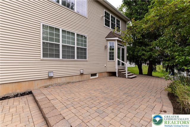 780 Ramblewood Drive, Forks Twp, PA 18040