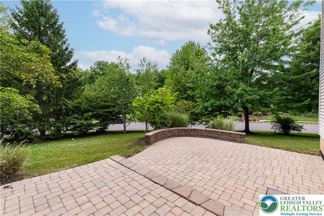 780 Ramblewood Drive, Forks Twp, PA 18040