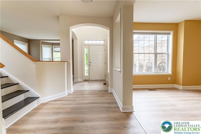 780 Ramblewood Drive, Forks Twp, PA 18040
