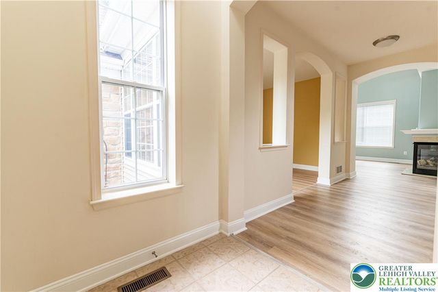 780 Ramblewood Drive, Forks Twp, PA 18040