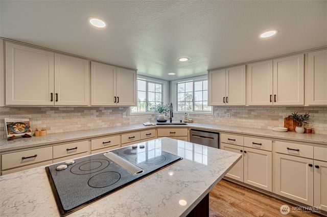 2012 NE 193rd Court, Vancouver, WA 98684