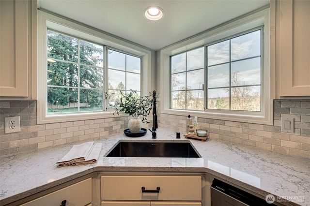 2012 NE 193rd Court, Vancouver, WA 98684