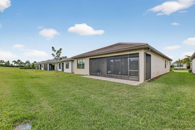 12447 SW Blue Mangrove Parkway, Port St Lucie, FL 34987