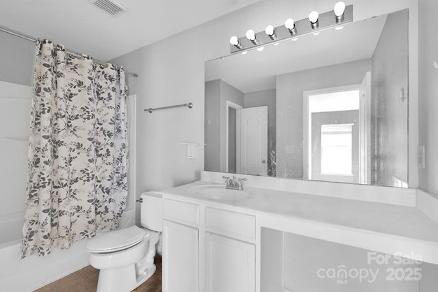 8214 Deodora Cedar Lane, Charlotte, NC 28215