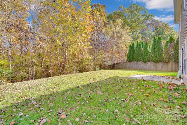 8214 Deodora Cedar Lane, Charlotte, NC 28215