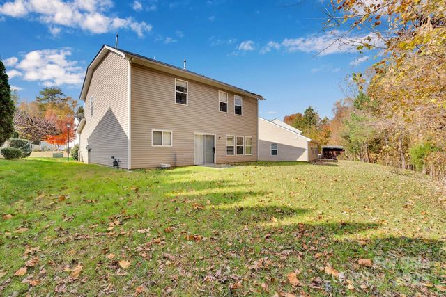 8214 Deodora Cedar Lane, Charlotte, NC 28215