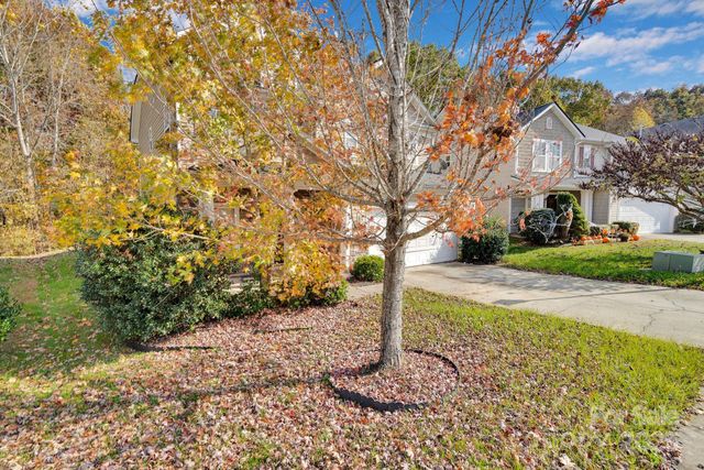 8214 Deodora Cedar Lane, Charlotte, NC 28215