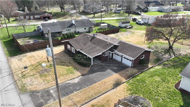 203 Clark Drive, Marietta, OH 45750