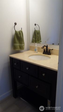 145 Collar Avenue, Morton, WA 98356