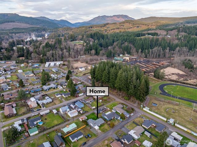 145 Collar Avenue, Morton, WA 98356