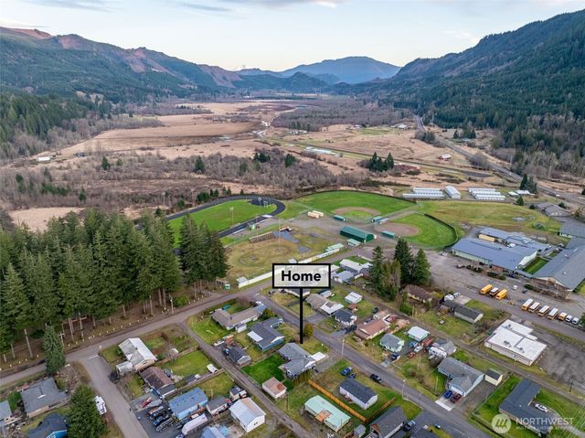 145 Collar Avenue, Morton, WA 98356