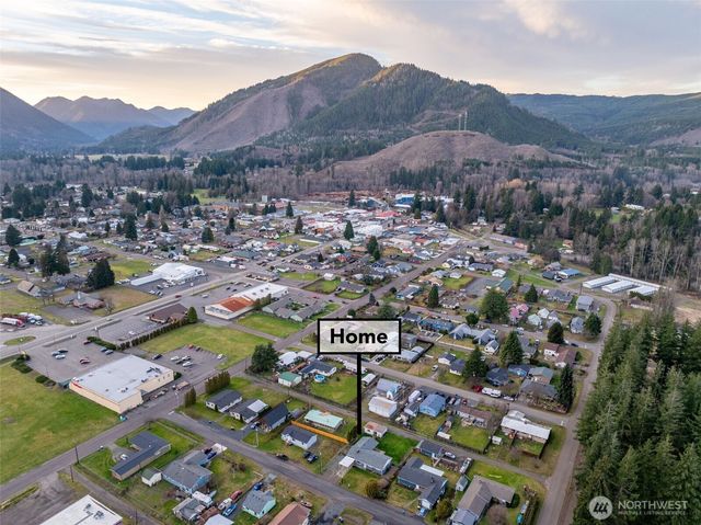 145 Collar Avenue, Morton, WA 98356