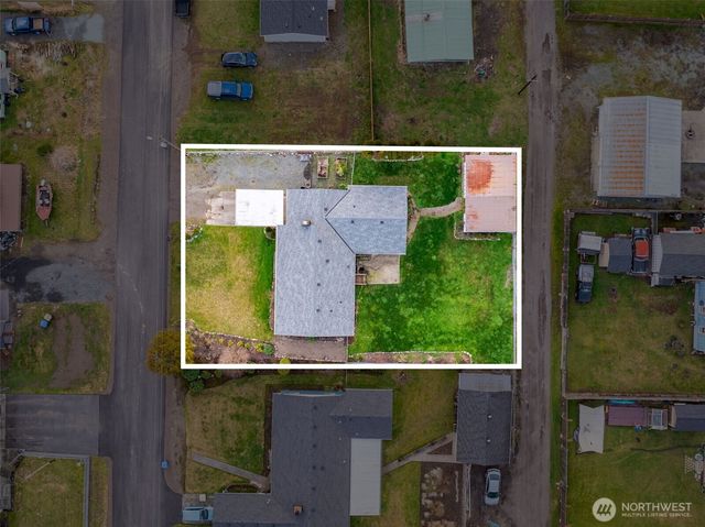 145 Collar Avenue, Morton, WA 98356