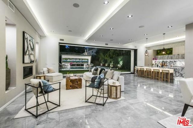 11241 Blix Street, Toluca Lake, CA 91602