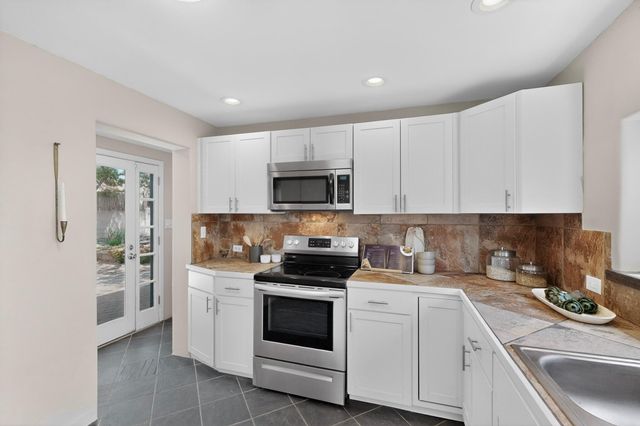 1206 Dartmouth Drive NE, Albuquerque, NM 87106