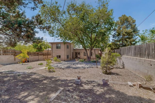 1206 Dartmouth Drive NE, Albuquerque, NM 87106