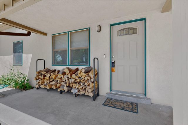 1206 Dartmouth Drive NE, Albuquerque, NM 87106