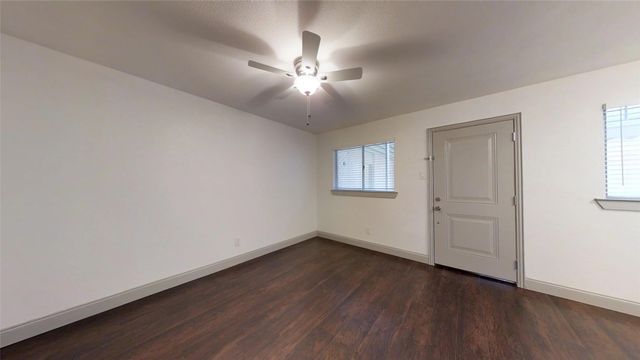 404 E 9th Street 4-208, Dallas, TX 75203