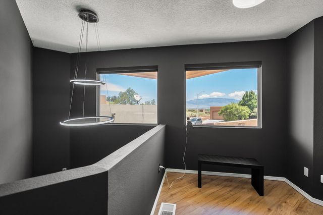 5035 Ojos Azul Court NW, Albuquerque, NM 87120