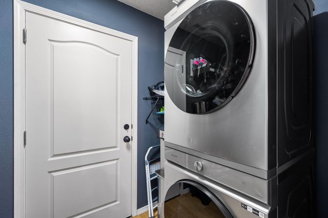 5035 Ojos Azul Court NW, Albuquerque, NM 87120