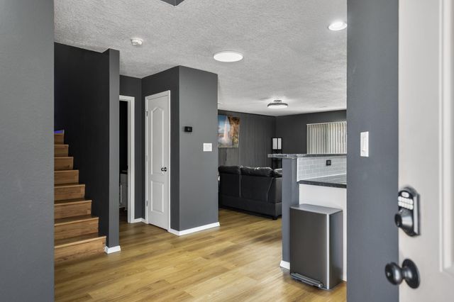 5035 Ojos Azul Court NW, Albuquerque, NM 87120
