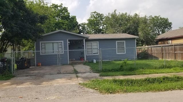 250 N Carolina Street, Houston, TX 77029