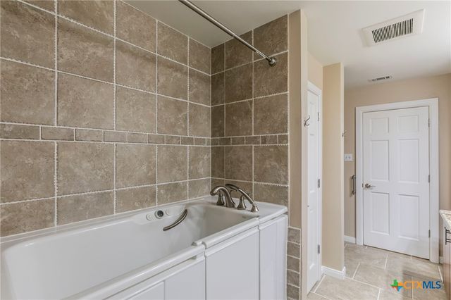 2721 Chisholm Trail, Salado, TX 76571