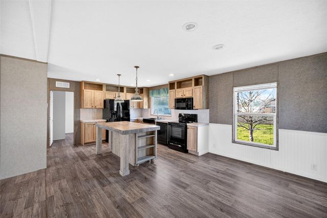 17680 Old Highway 105 E, Conroe, TX 77306