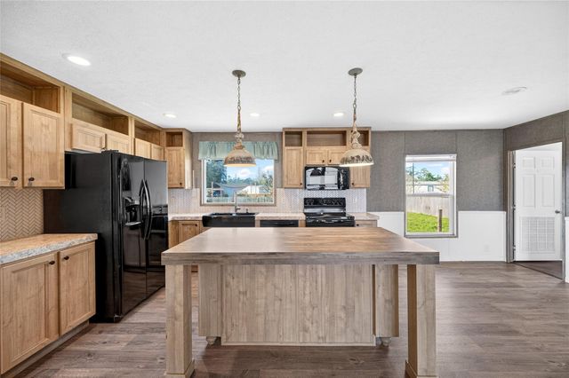 17680 Old Highway 105 E, Conroe, TX 77306