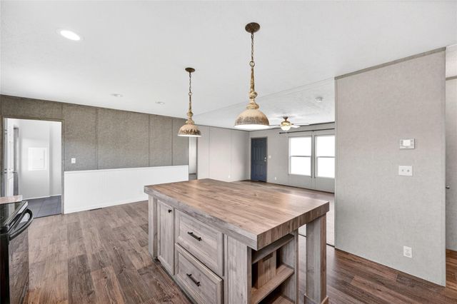 17680 Old Highway 105 E, Conroe, TX 77306