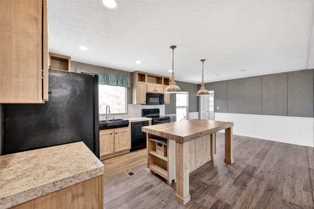 17680 Old Highway 105 E, Conroe, TX 77306