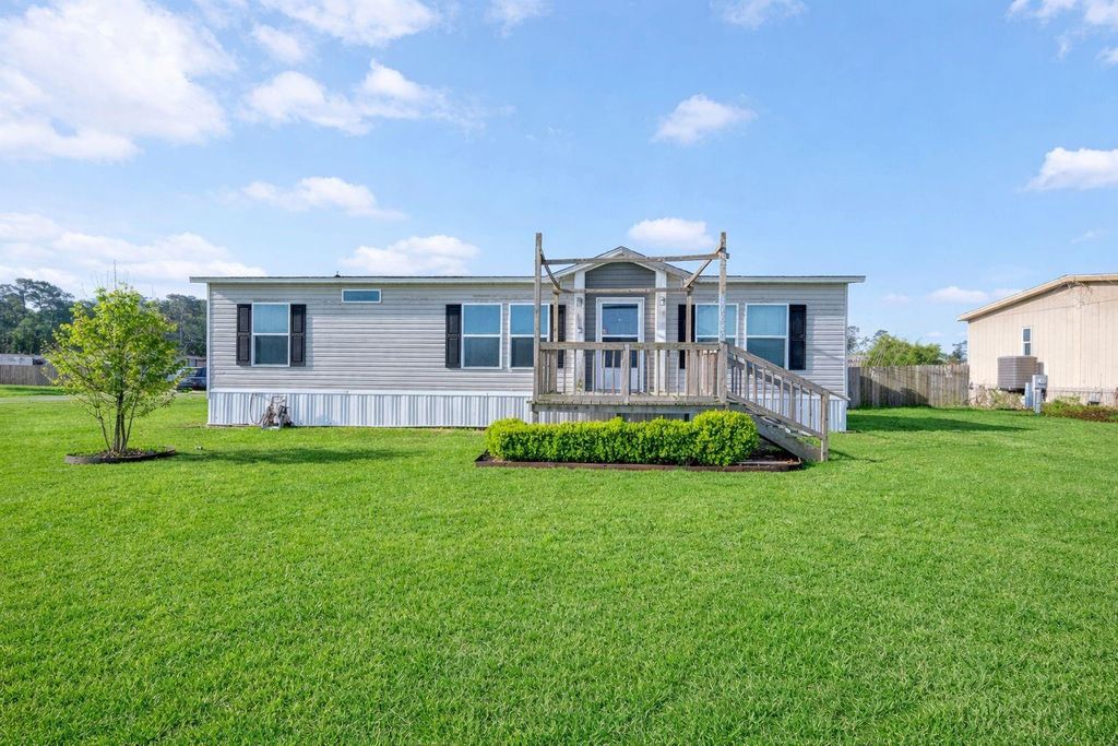 17680 Old Highway 105 E, Conroe, TX 77306