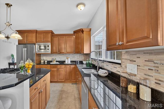 1223 Polo Lake Drive, Ellisville, MO 63021