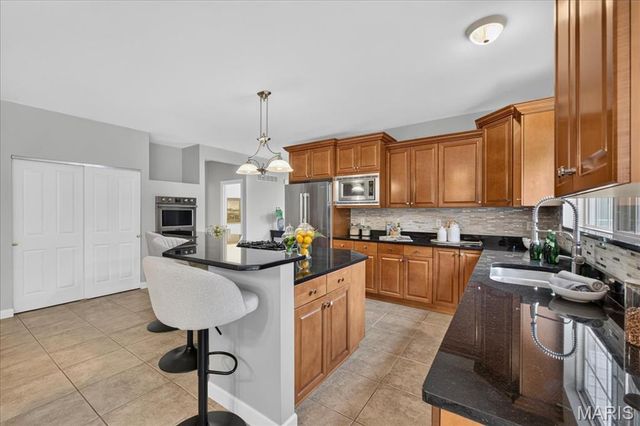 1223 Polo Lake Drive, Ellisville, MO 63021
