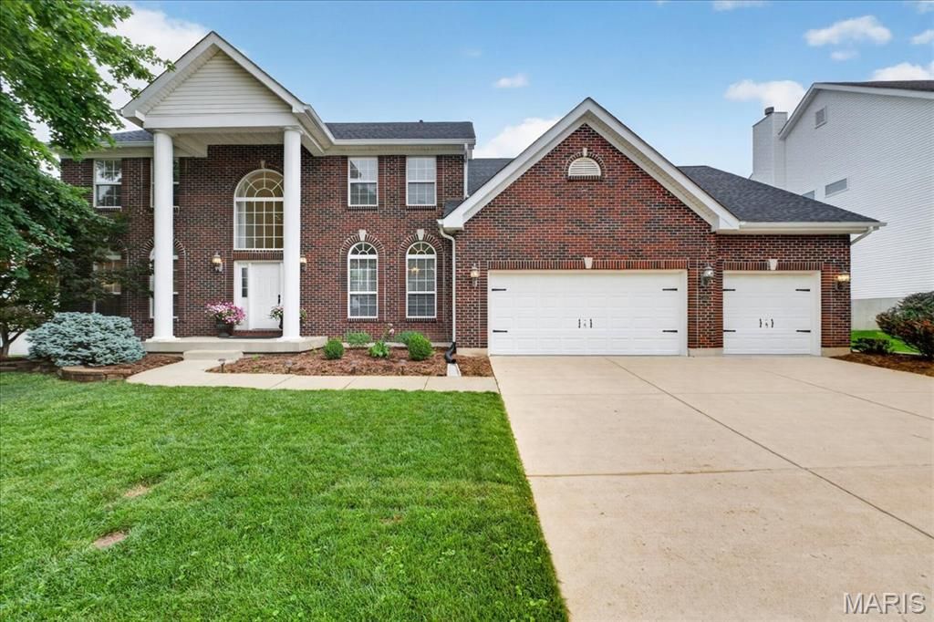 1223 Polo Lake Drive, Ellisville, MO 63021