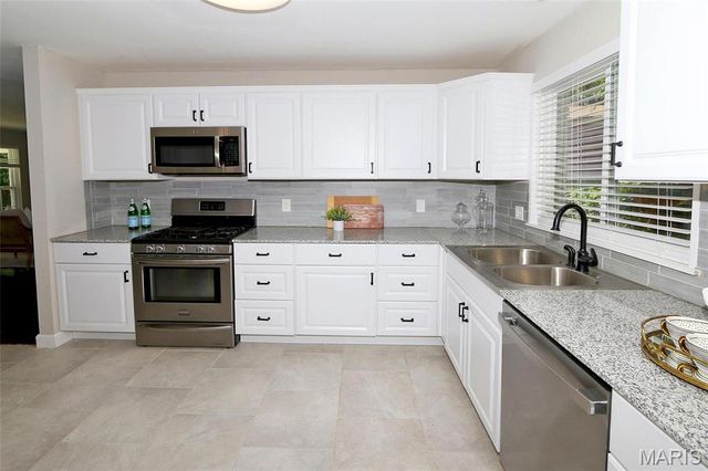 7 Barbre Court, St Louis, MO 63119